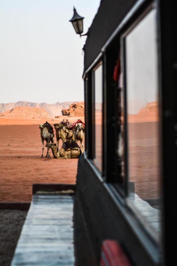 Desert Shine Camp วาดิรัม ภายนอก รูปภาพ