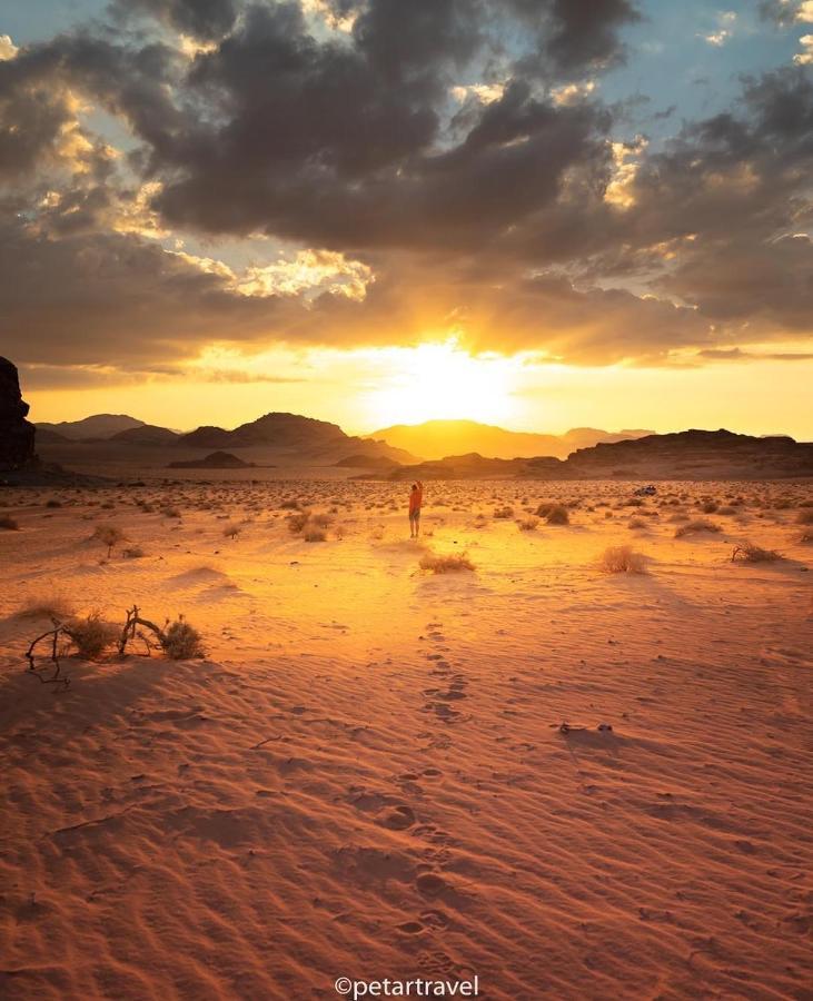 Desert Shine Camp วาดิรัม ภายนอก รูปภาพ