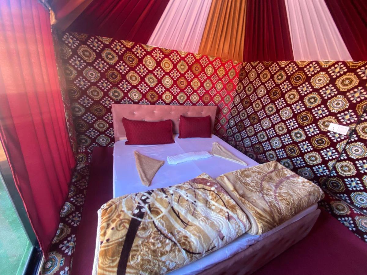 Desert Shine Camp วาดิรัม ภายนอก รูปภาพ